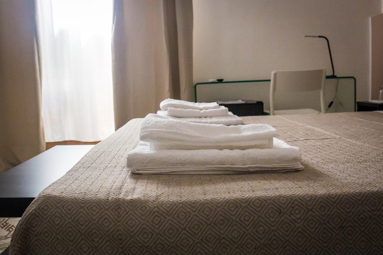 Liberty Suites Палермо Екстер'єр фото